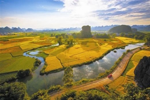 破局全域旅游，鄉(xiāng)村旅游解圍